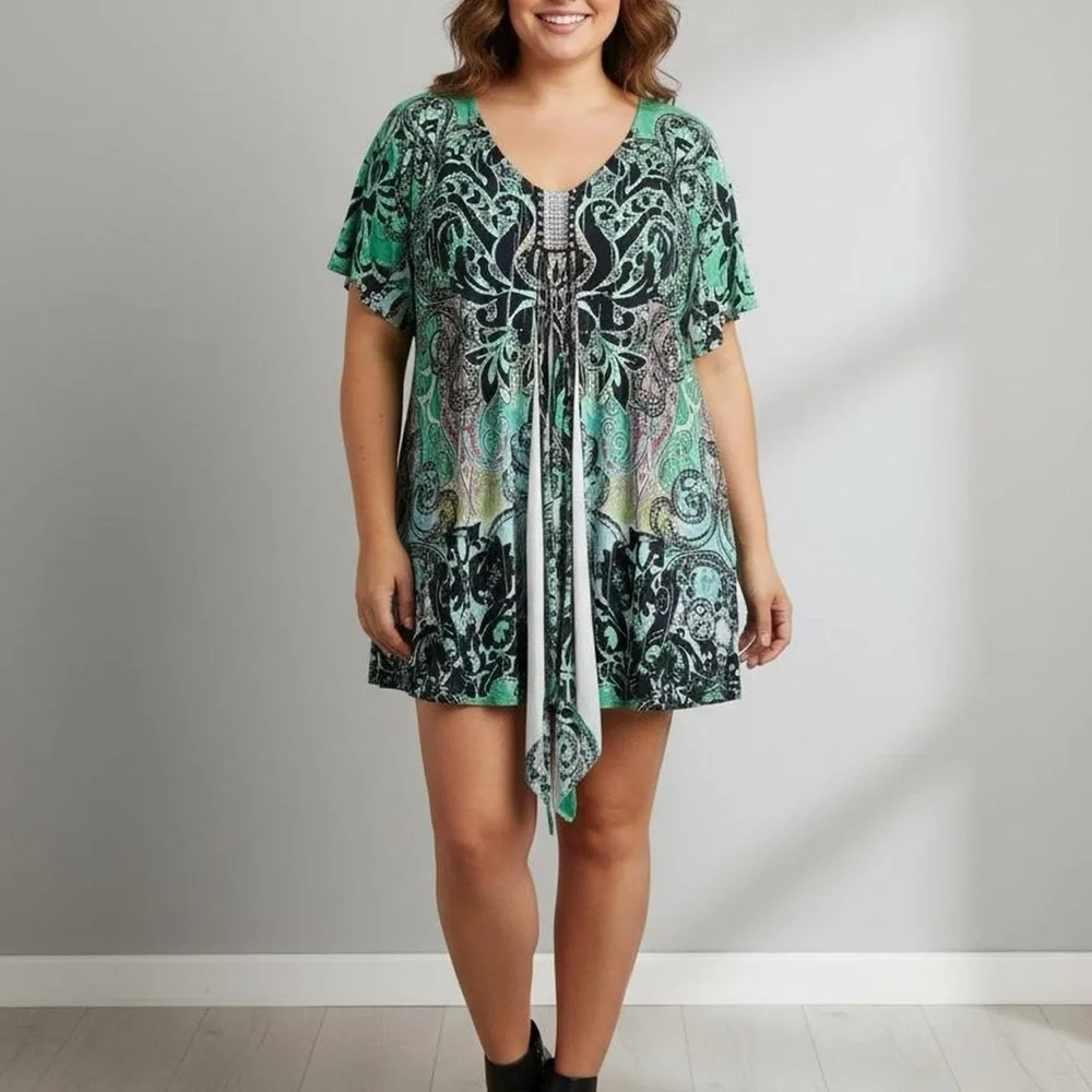 Elegant Green Paisley Tunic Top - Picture 2 of 6